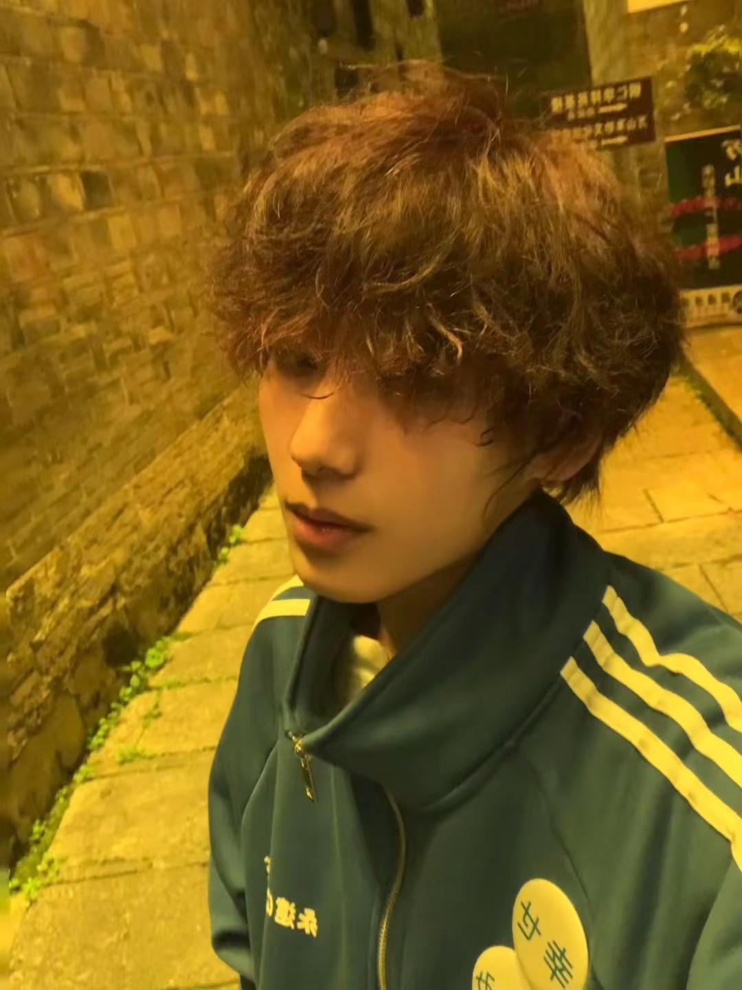 我好像 长得有点丑