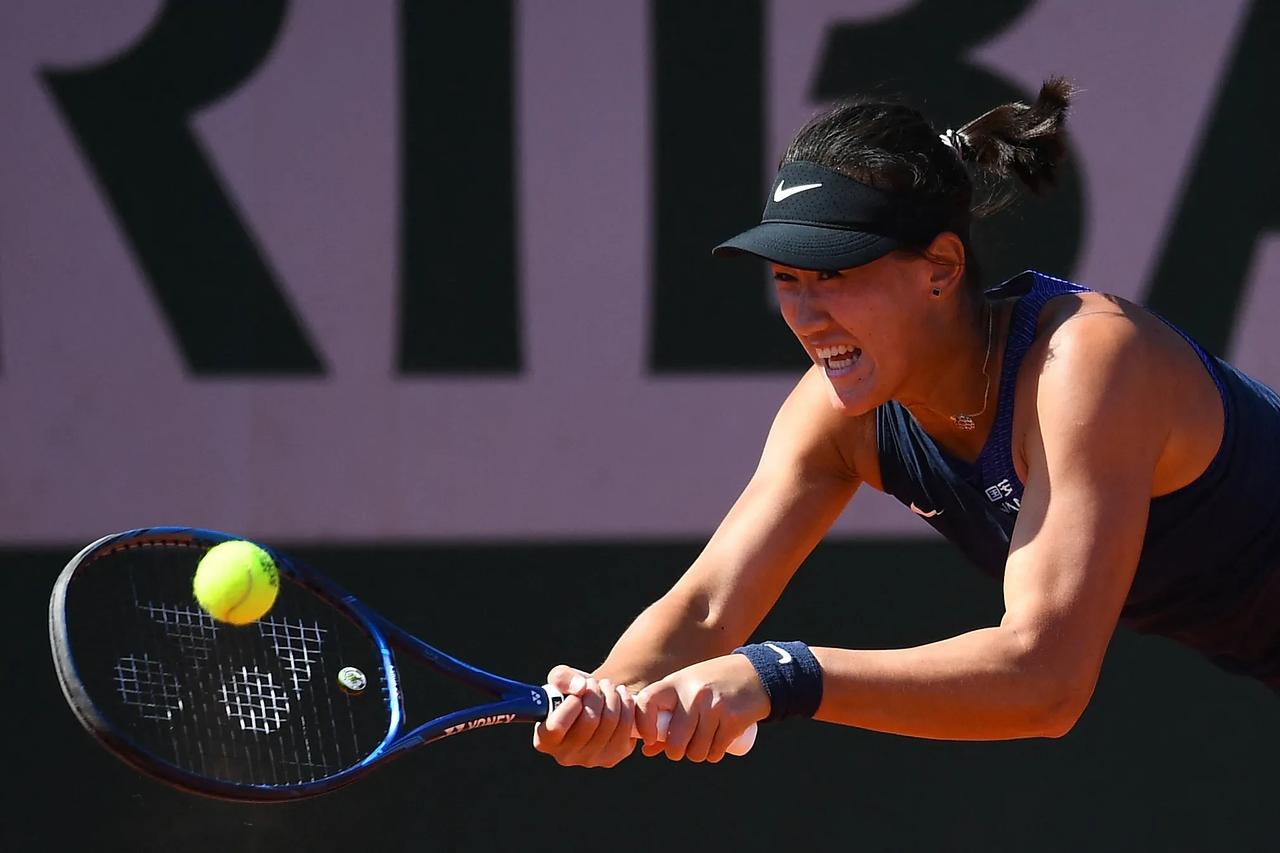 快讯！WTA广州网球公开赛，金花尤晓迪吞蛋0:2不敌对手，首轮惨遭淘汰
北京时间