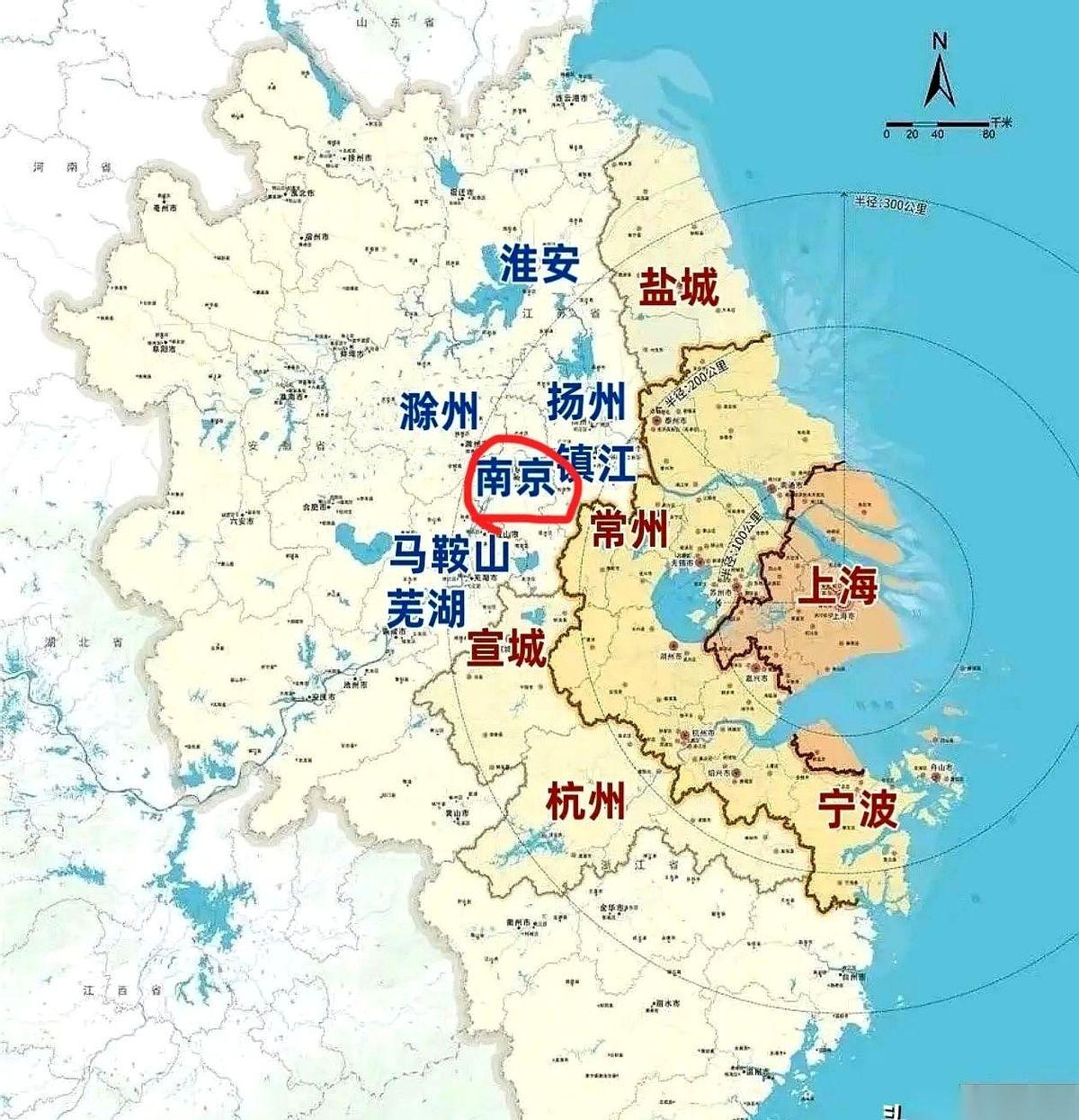 昨天还在跟人吵，说杭州多牛逼，GDP把南京甩开几条街。
今天一纸公文下来，直接傻