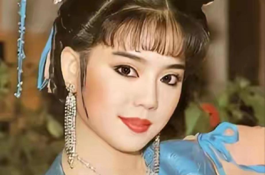 喂到12岁、同床15年！狄莺畸形母爱毁儿子，亲手把他送进深渊
 
    她是《