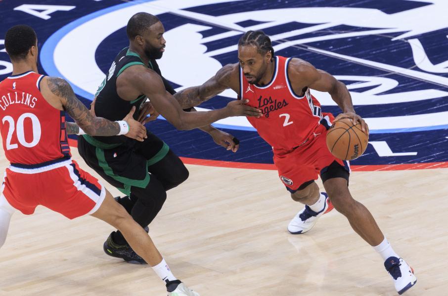 明天上午11:00，快船将在主场迎战森林狼。今天快船官方更新了球队伤病情况，伦纳