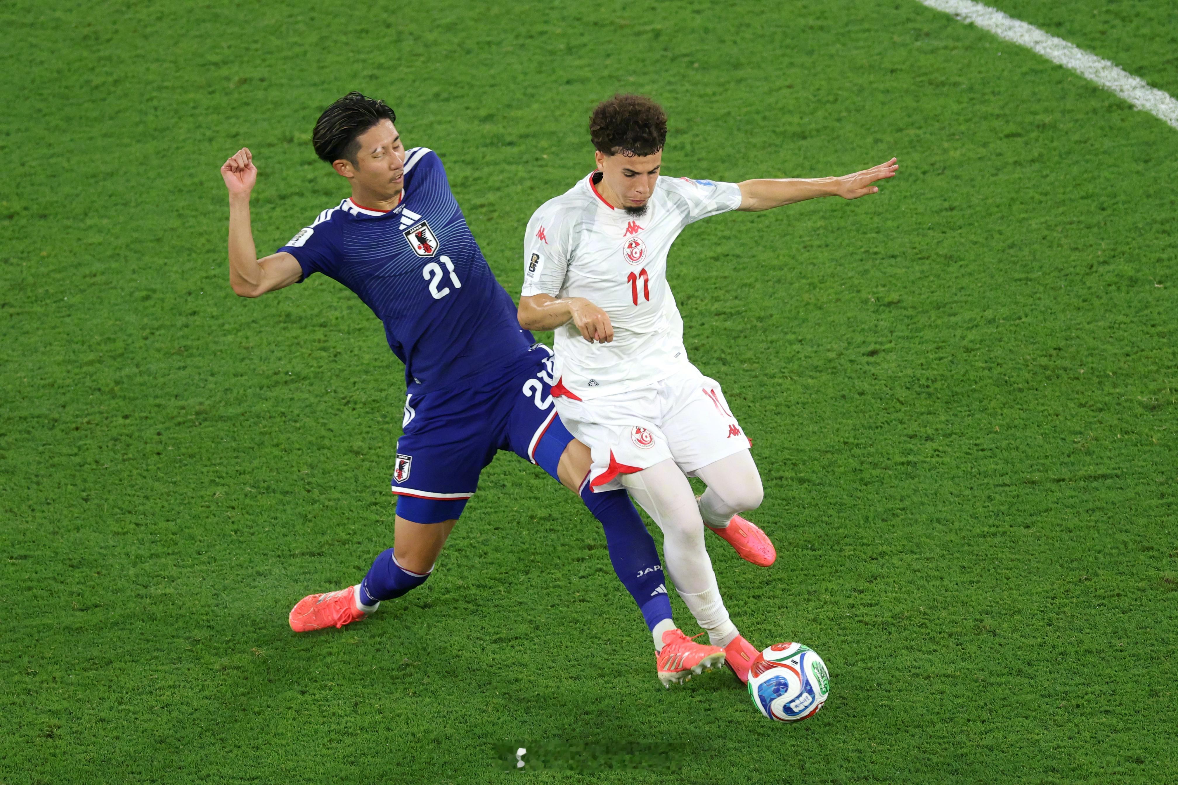 日本踢了个4比0【日本4比0突尼斯】今天，世界杯迎来历史上第1000场正式比赛，