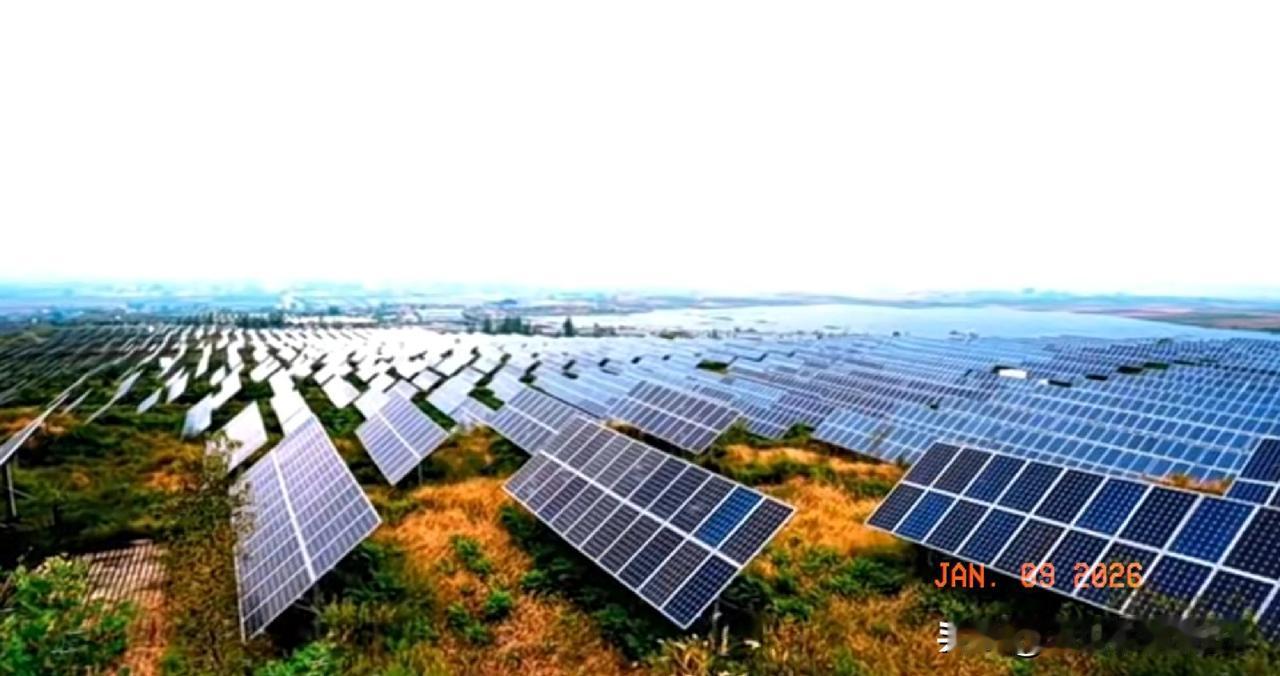 就在刚刚

中国政府宣布了！

自2026年4月1日起，取消光伏和电池产品出口退