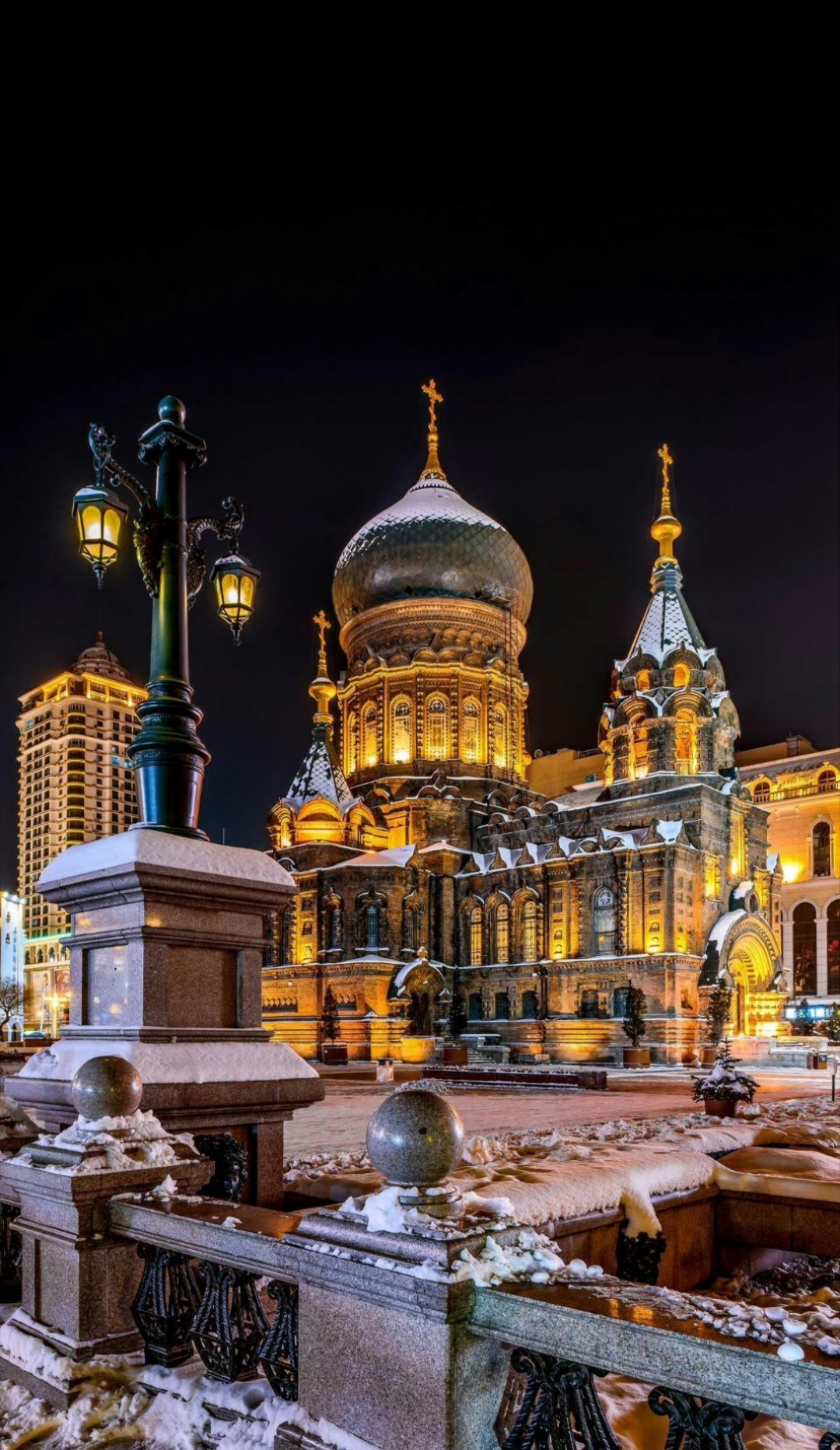 你受的苦，吃的亏，担的责，扛的罪，忍的痛，到最后都会变成光，照亮你的路。 ——泰