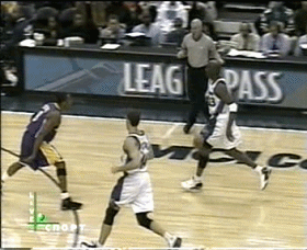 奇才时期的乔丹，面对科比跟费舍尔，挡拆后后仰跳投命中