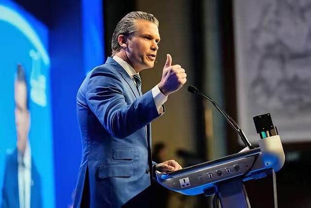 美防长访问纽波特纽斯造船厂，称中方不敢对美军任何试探，现场一片欢呼！

这话说得