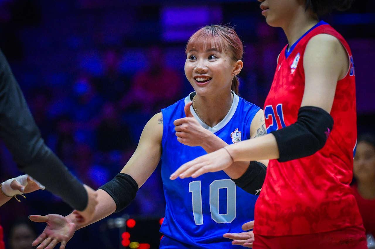 国际排坛动态2026女排亚锦赛A组第二轮：中国台北队3-0（25-5/25-8/