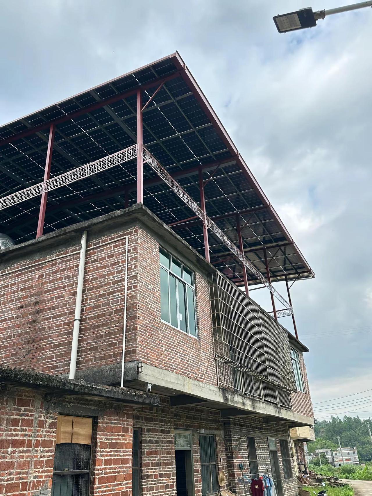 又一户光伏阳光棚完美落地，从踏勘设计到施工，一路同行，完美交付，我们以最好的工艺