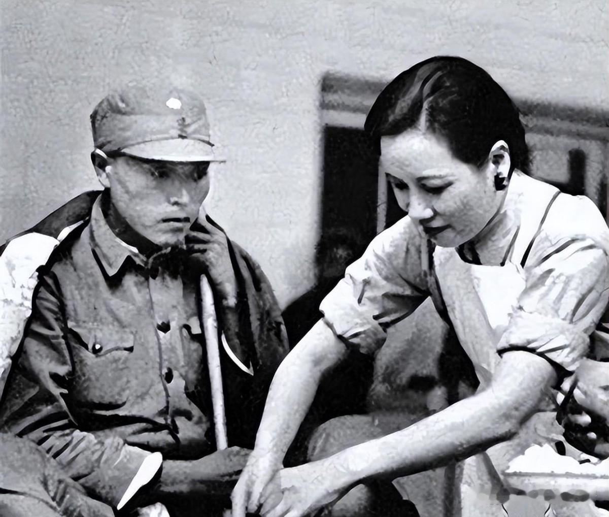 军统特务被捕，指认一名新四军女兵：她是我的上级！
1941年，战争的硝烟已经弥漫