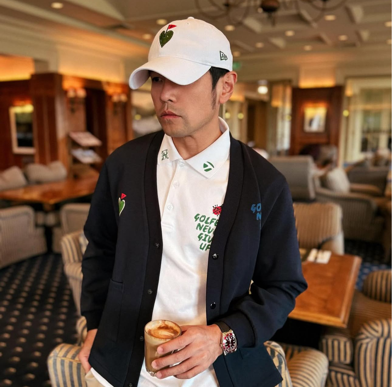 又是打高尔夫的一天！ 