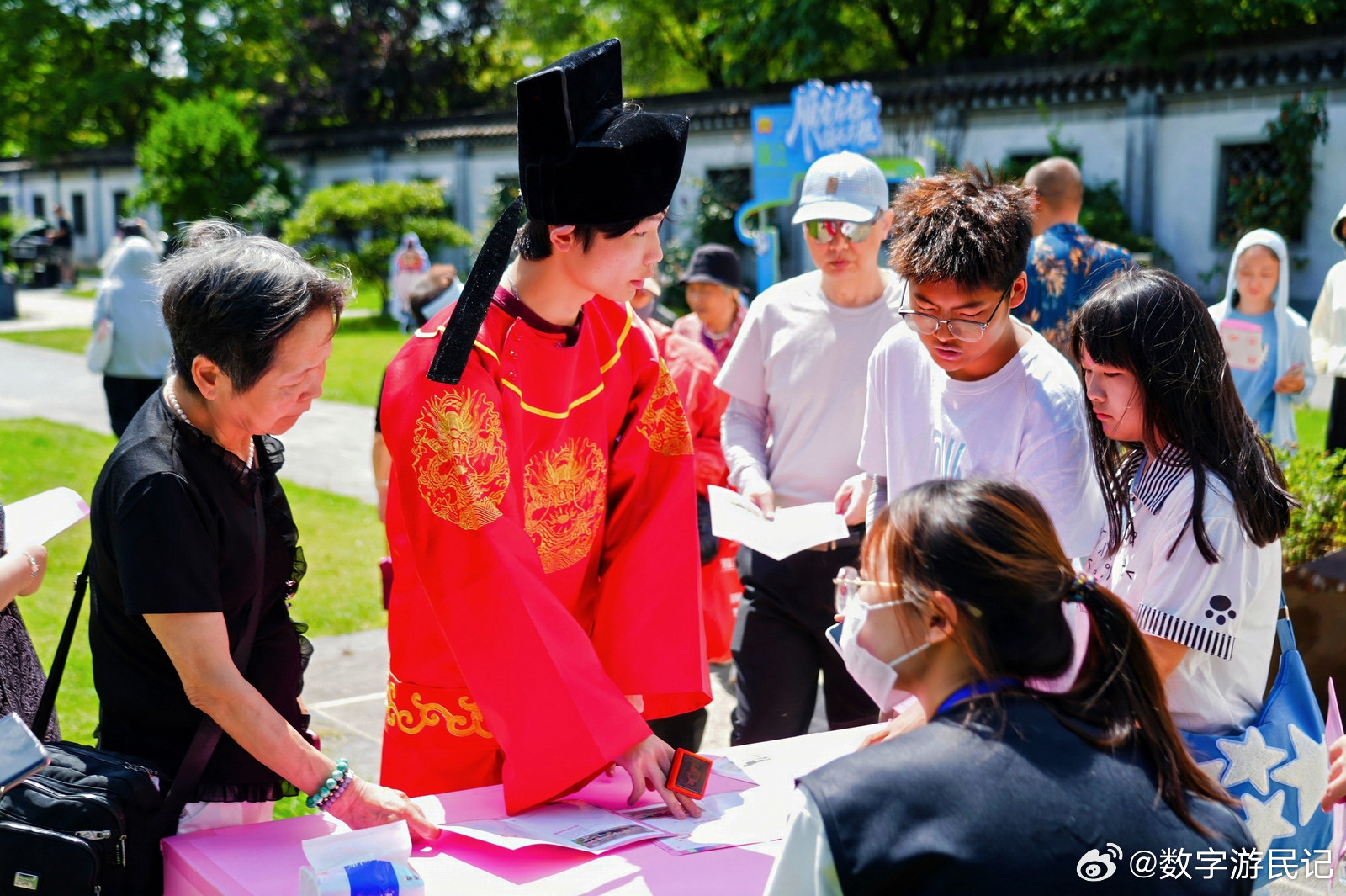 字字不提醋字字都是醋 一次线下快闪，意外带火趣味热梗。恒顺用轻松有趣的互动形式，