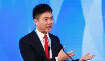 刘强东曾表示：“未来国内只会有两个快递公司，一个是京东，一个是顺丰。”对此，邮政
