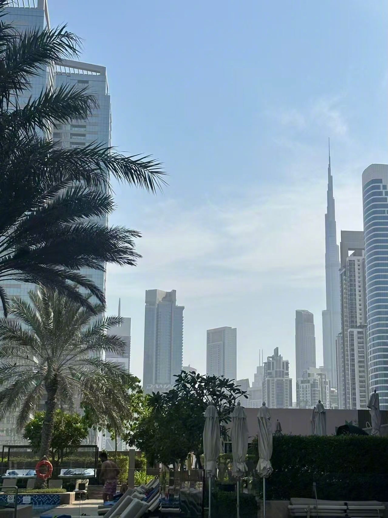 📍暑假出境游安排上了吗？这个夏天，去欧洲住进梦中的奢华酒店吧～🌴🌆这个夏天
