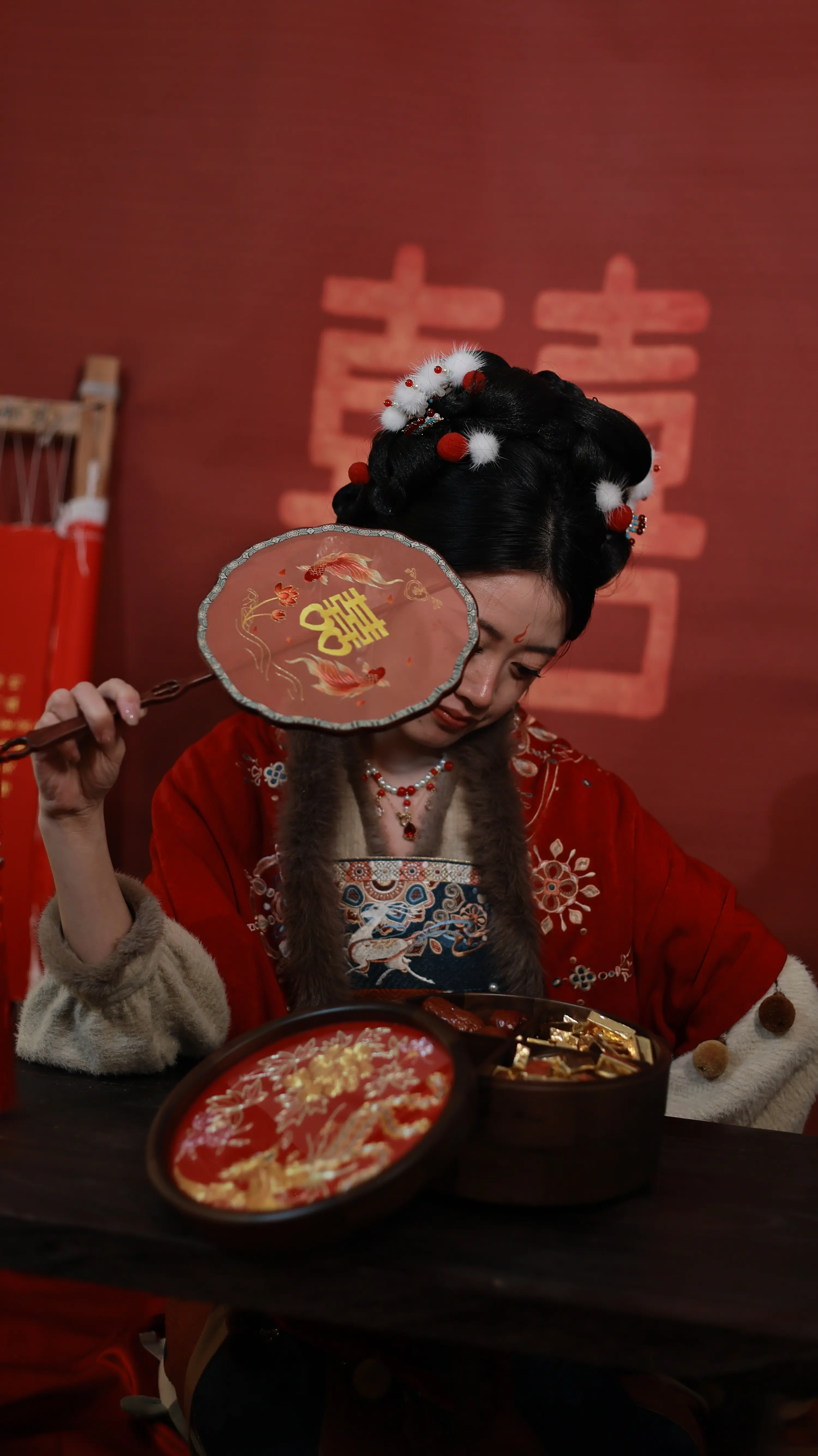 “两姓联姻，一堂缔约”这柄庆余莲姓氏婚也太浪漫了！ 告别那些千篇一律的...