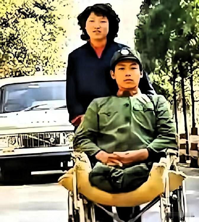她花光所有积蓄，坐了三天三夜的硬座火车，跨越两千多公里，只为奔赴边境线上一个简陋