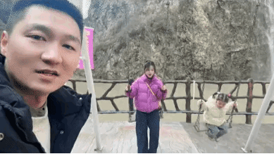 这男人看似输了，实则赢麻了！