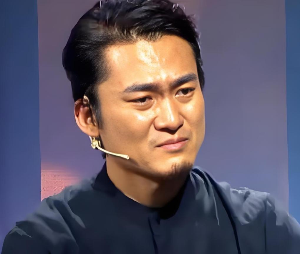 黑龙江鸡西这桩往事，每次看都让人忍不住红了眼眶，少年王振宇父母接连离世成了孤儿，