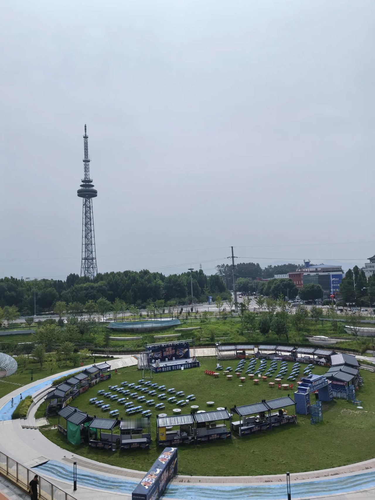 分享一张你最近随拍的照片平谷万达下沉广场