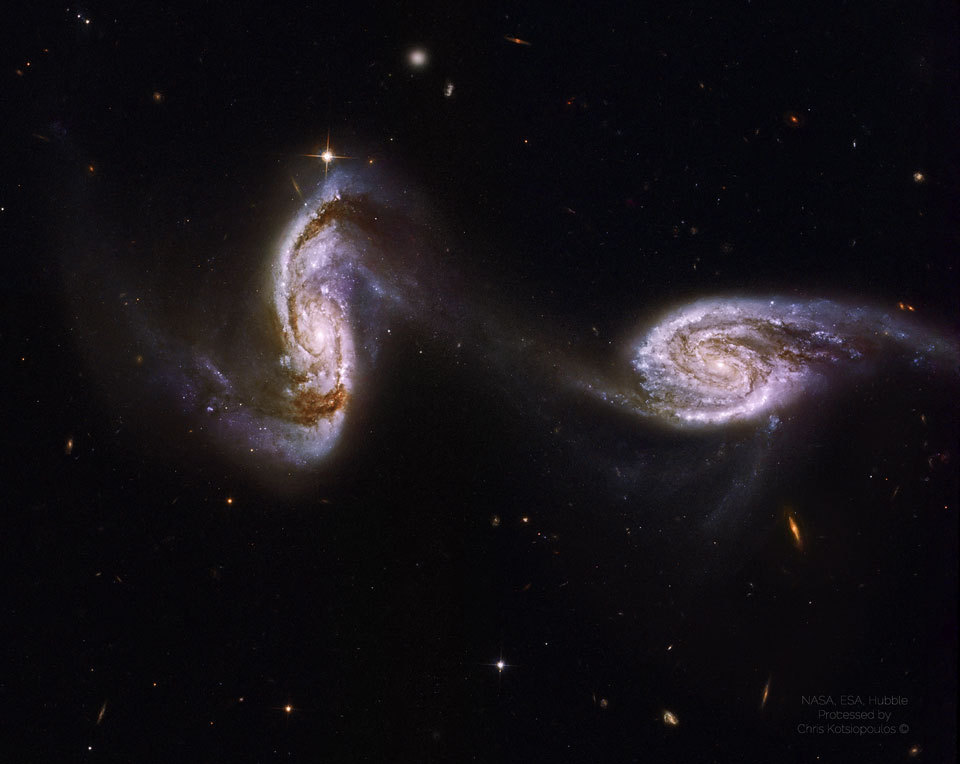 #每天一天文图# 哈伯拍摄的星系对及星系间的星系际桥 ​​​