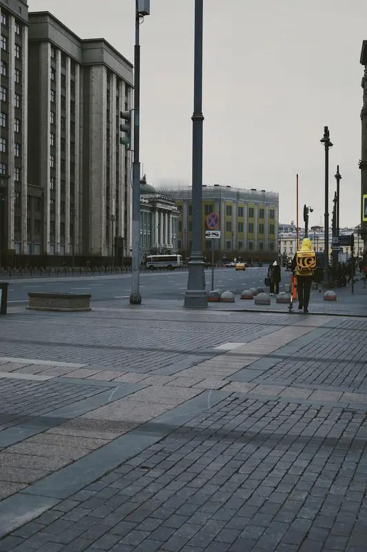 2月7日，为化解劳动力危机，俄罗斯把目光投向了印度和斯里兰卡。据《生意人报》消息