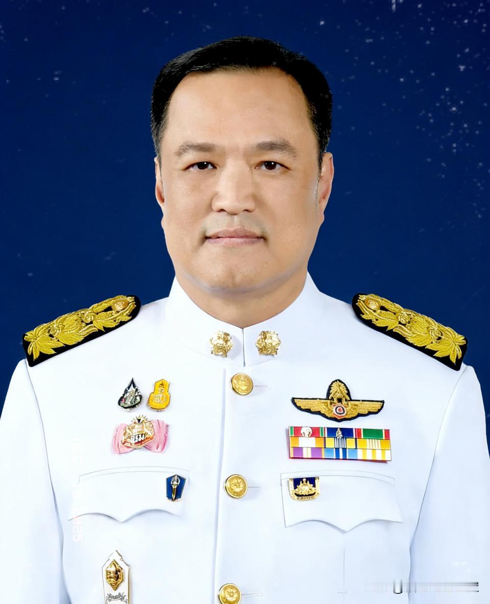 泰国拒绝第三方沟通停火

泰国坚持让柬埔寨直接提出停火，就是想在国际上立住强硬的