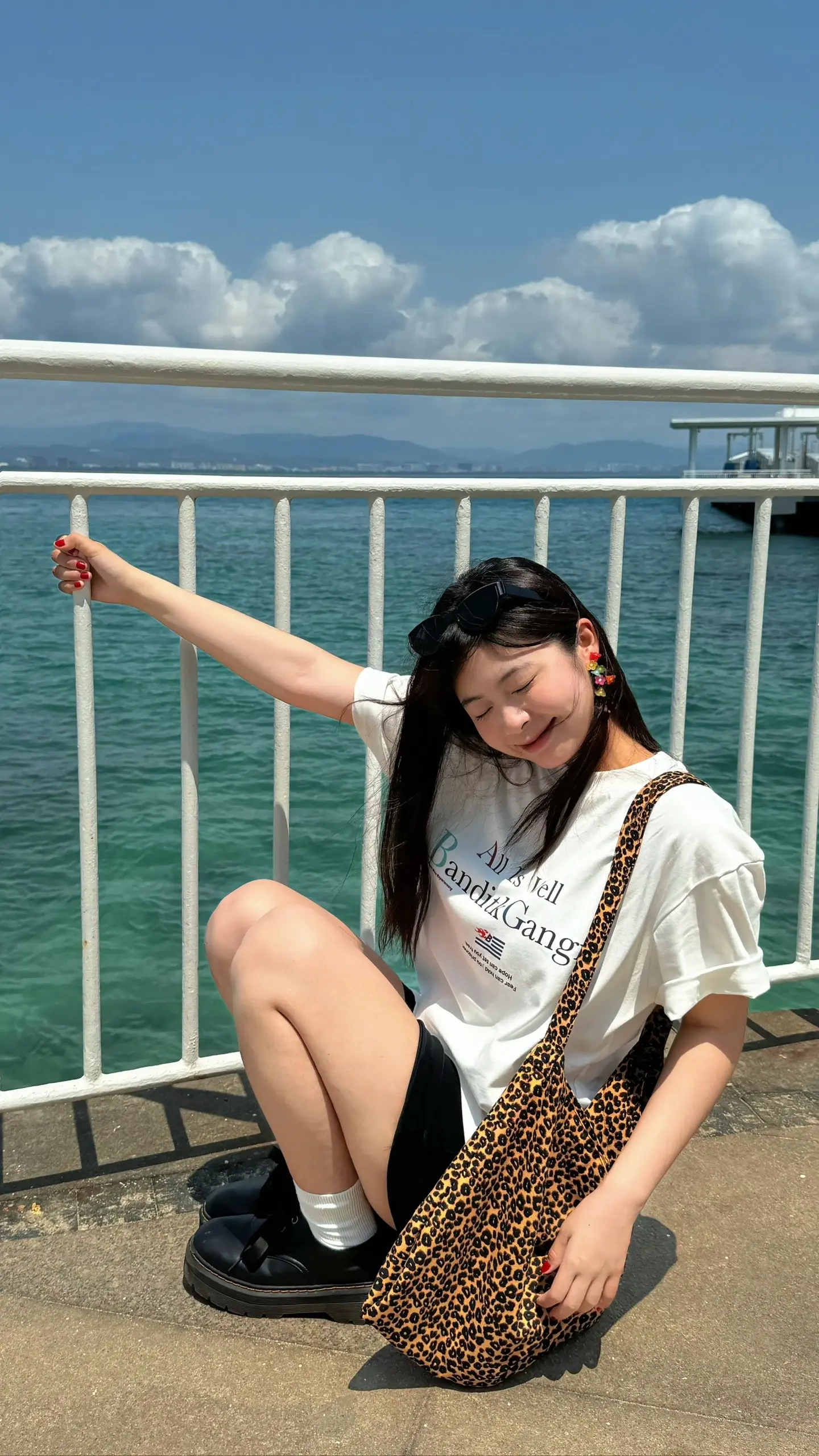 白t加黑短裤才是最最夏天的搭配！！