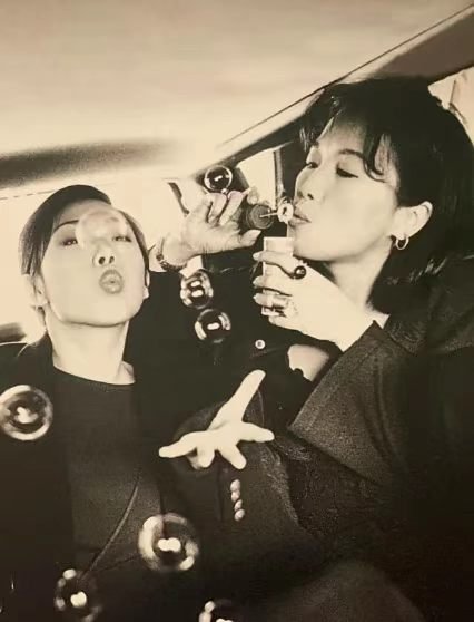 好想看你们两个合唱😢但千万不要是在歌手给流量抬咖啊 