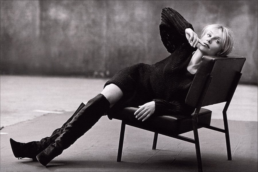 2002年的伊莎贝尔·于佩尔[微风]摄影师：Peter Lindbergh [照