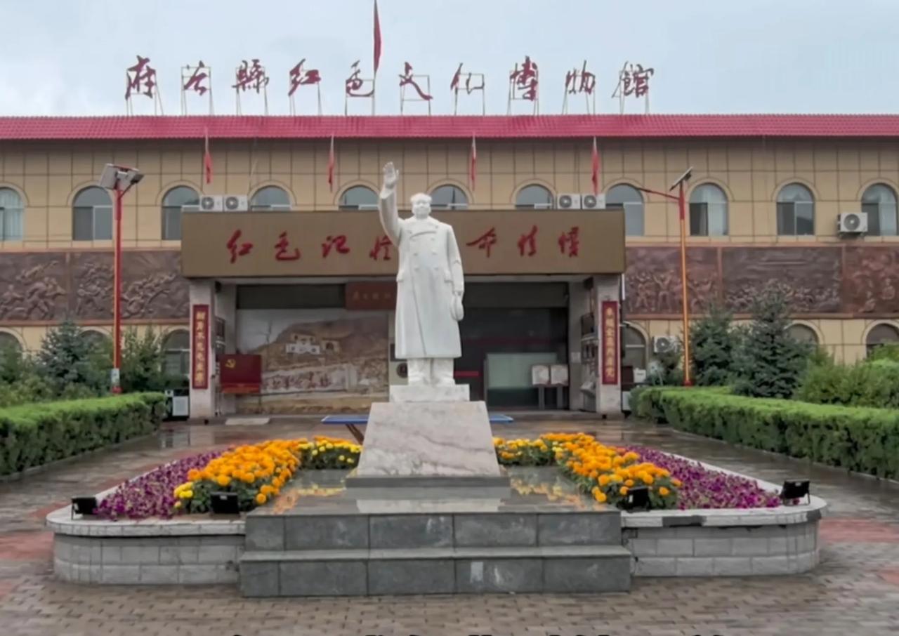 现而今再说什么解放台湾你就错了。
因为这已经没有什么“国共之争”了，中国早已经“
