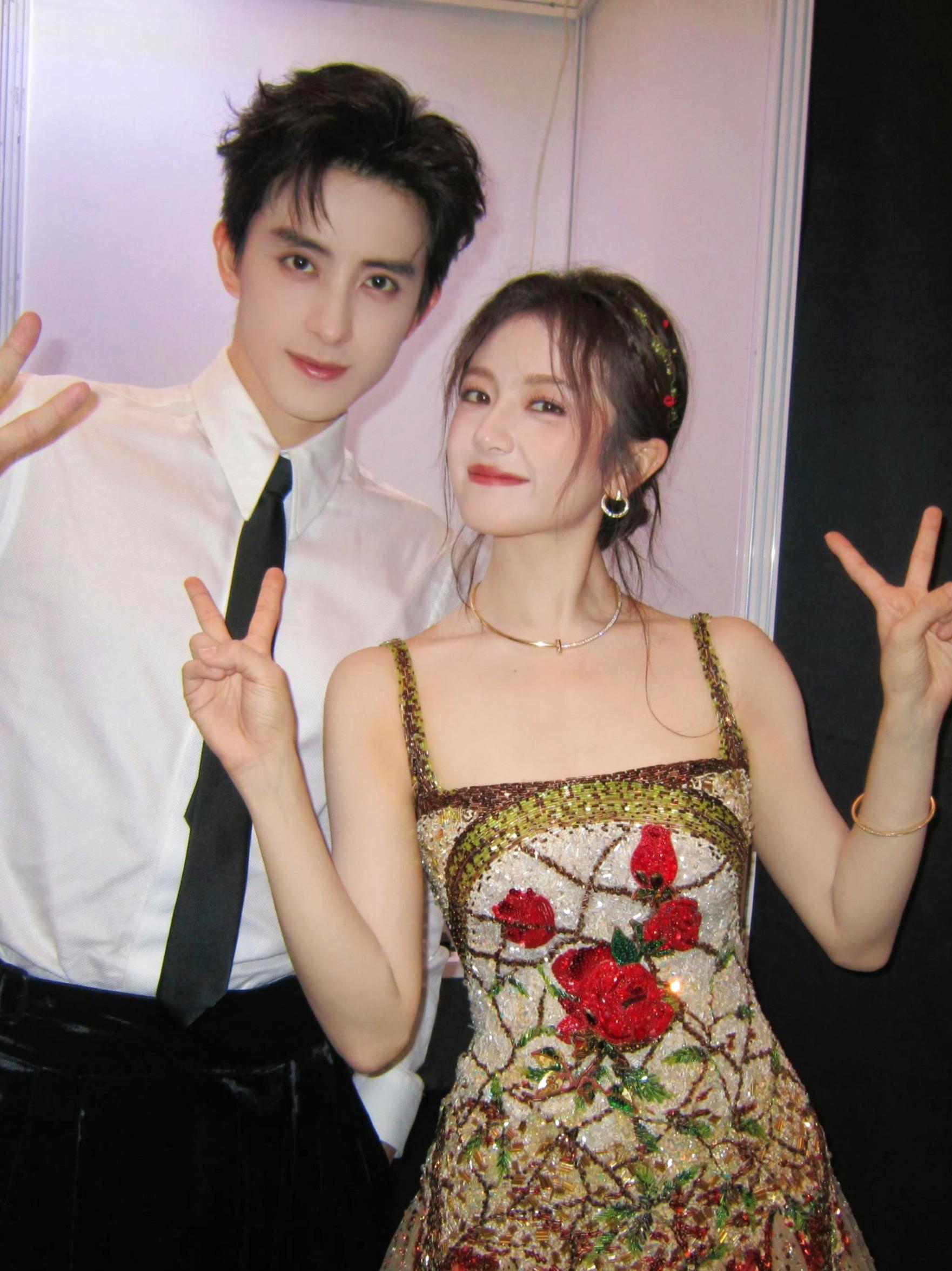 此刻朝雪录画上了圆满的句号🥰