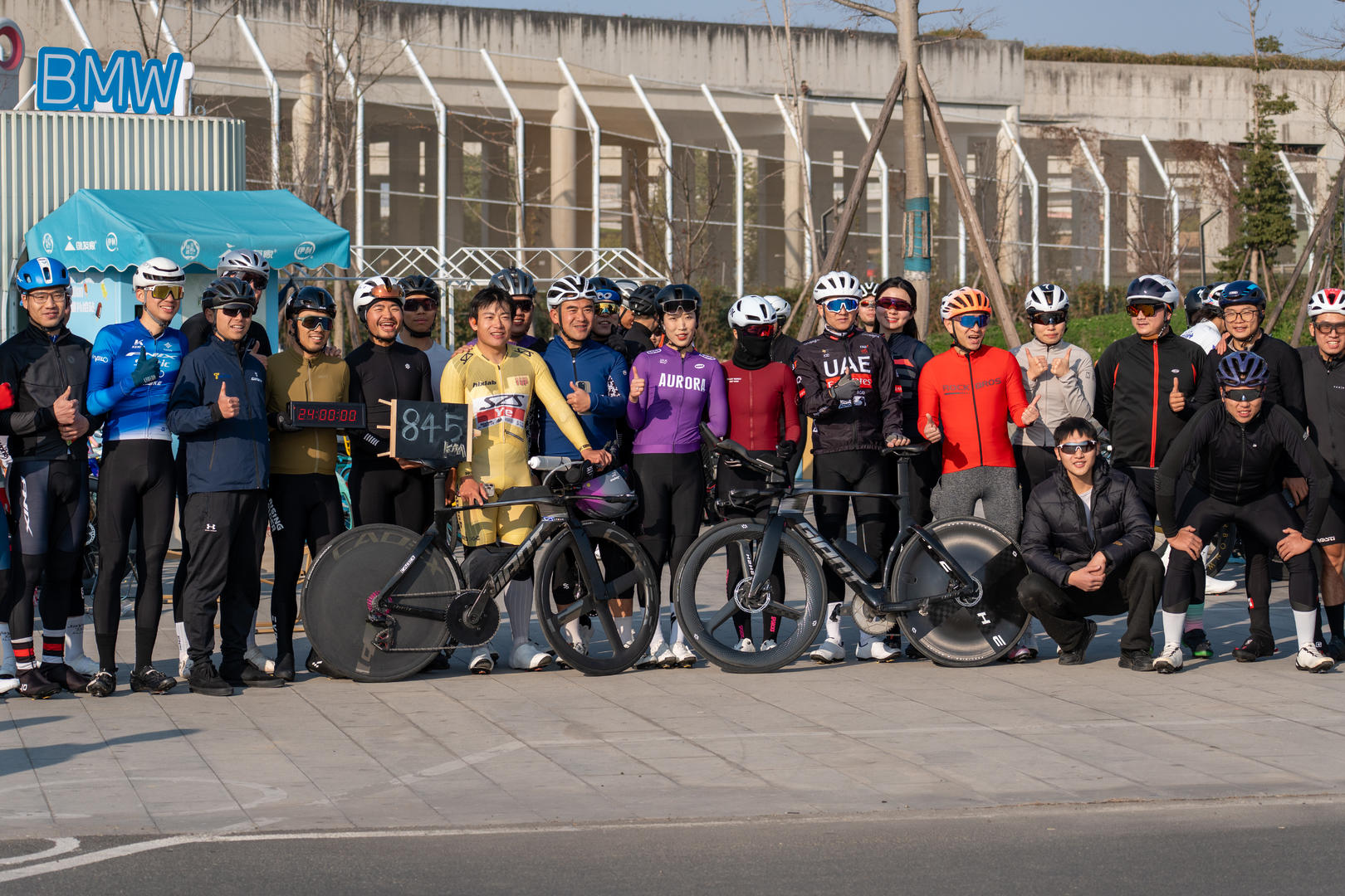 24小时骑行845公里！成都骑行爱好者完成极限挑战