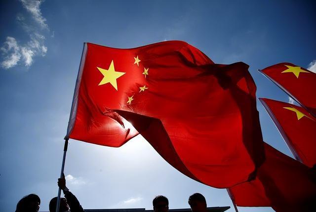 国内内卷真就这么可怕？
换个角度看
14亿人的市场全世界找不出第二家
不少人感慨