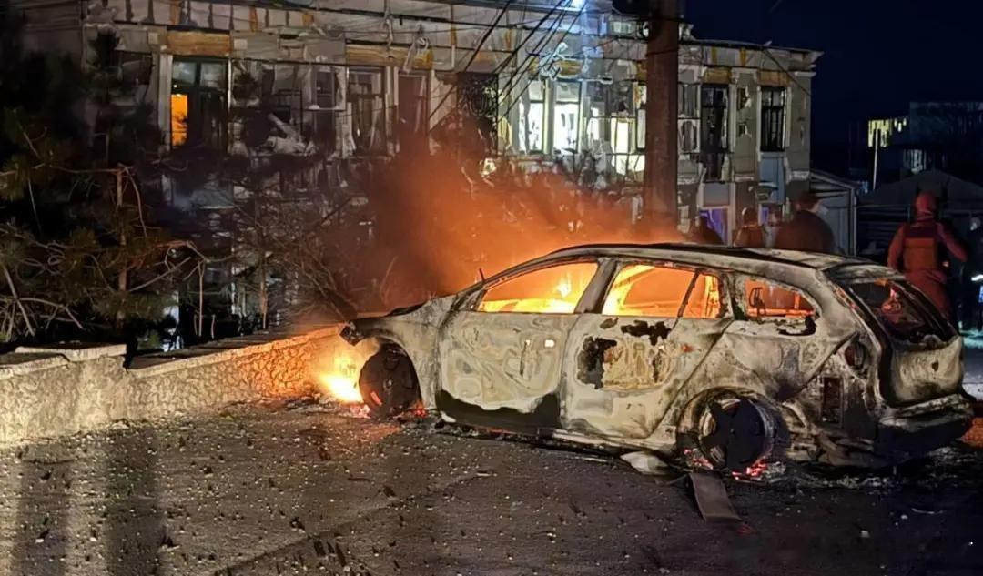 国际国内时事新闻 乌克兰突遭大规模夜袭俄乌局势乌克兰军事 时讯汇流 据央视消息，