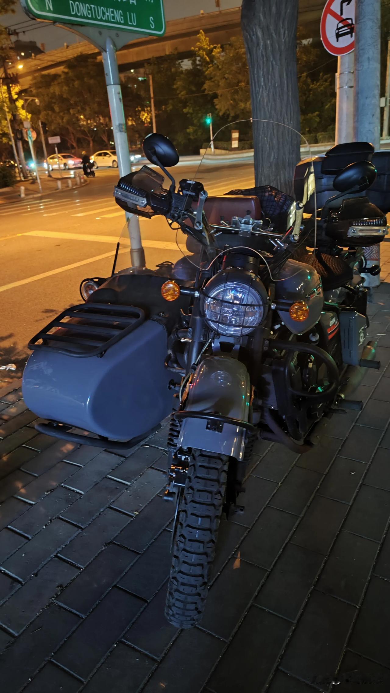 这是长江650B？ CJ700B？新长江750？🈶玩家知道吗？他这京A车牌价值