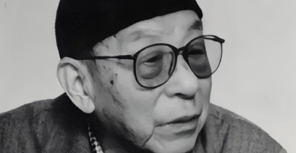 1993年张学良听闻儿子计划回国，专门叮嘱儿子务必先到北京，再前往东北地区！
1