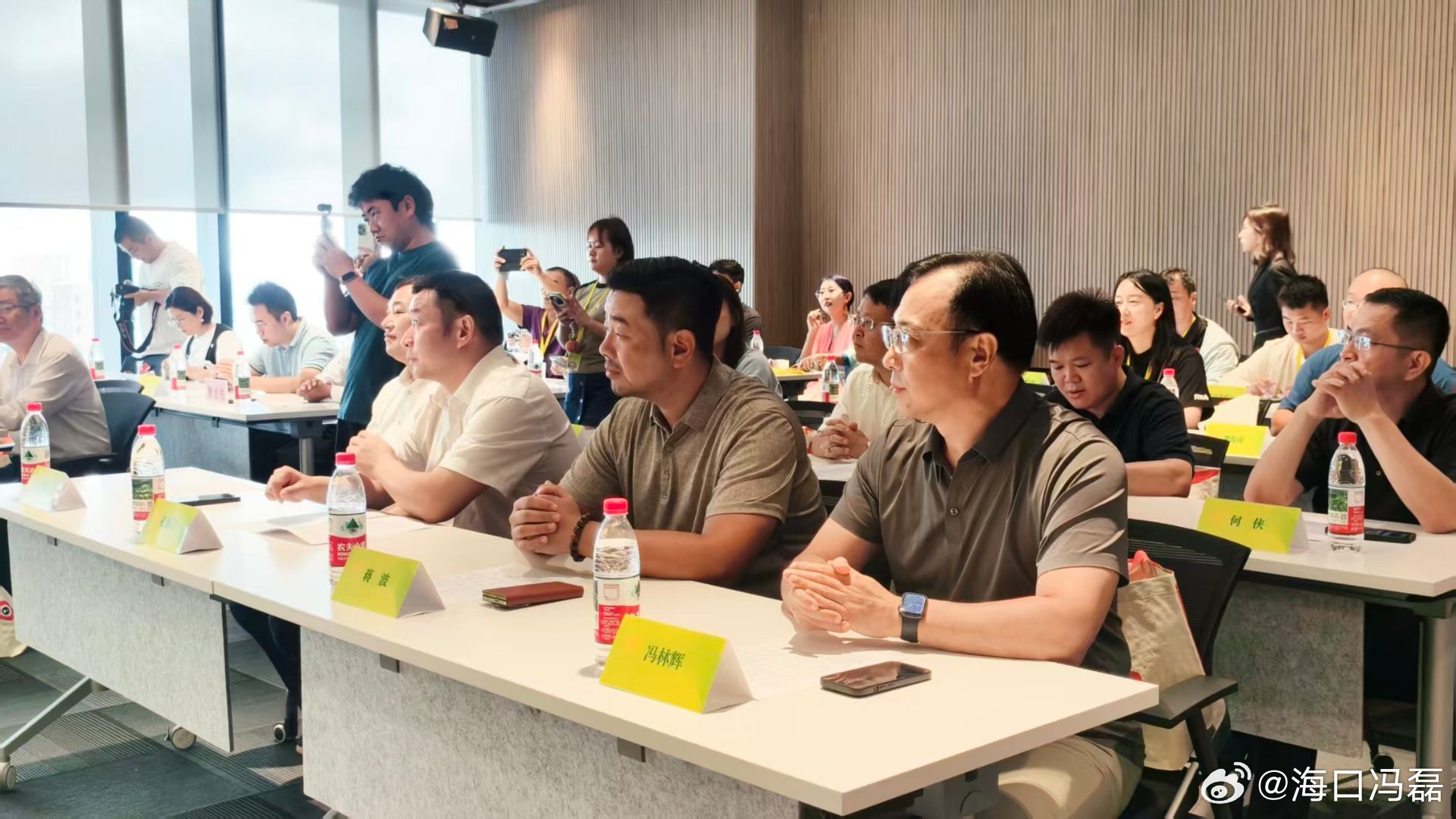 网络名人海南行有幸受邀参加由海南省新联会承办的网络名人海南行｜网聚名人力量，新力