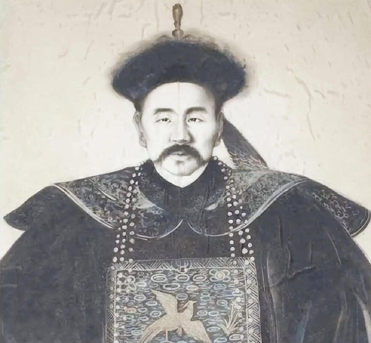 同治九年七月二十六日，南京校场，大白天，两江总督马新贻走出辕门，刀子从人群里飞出