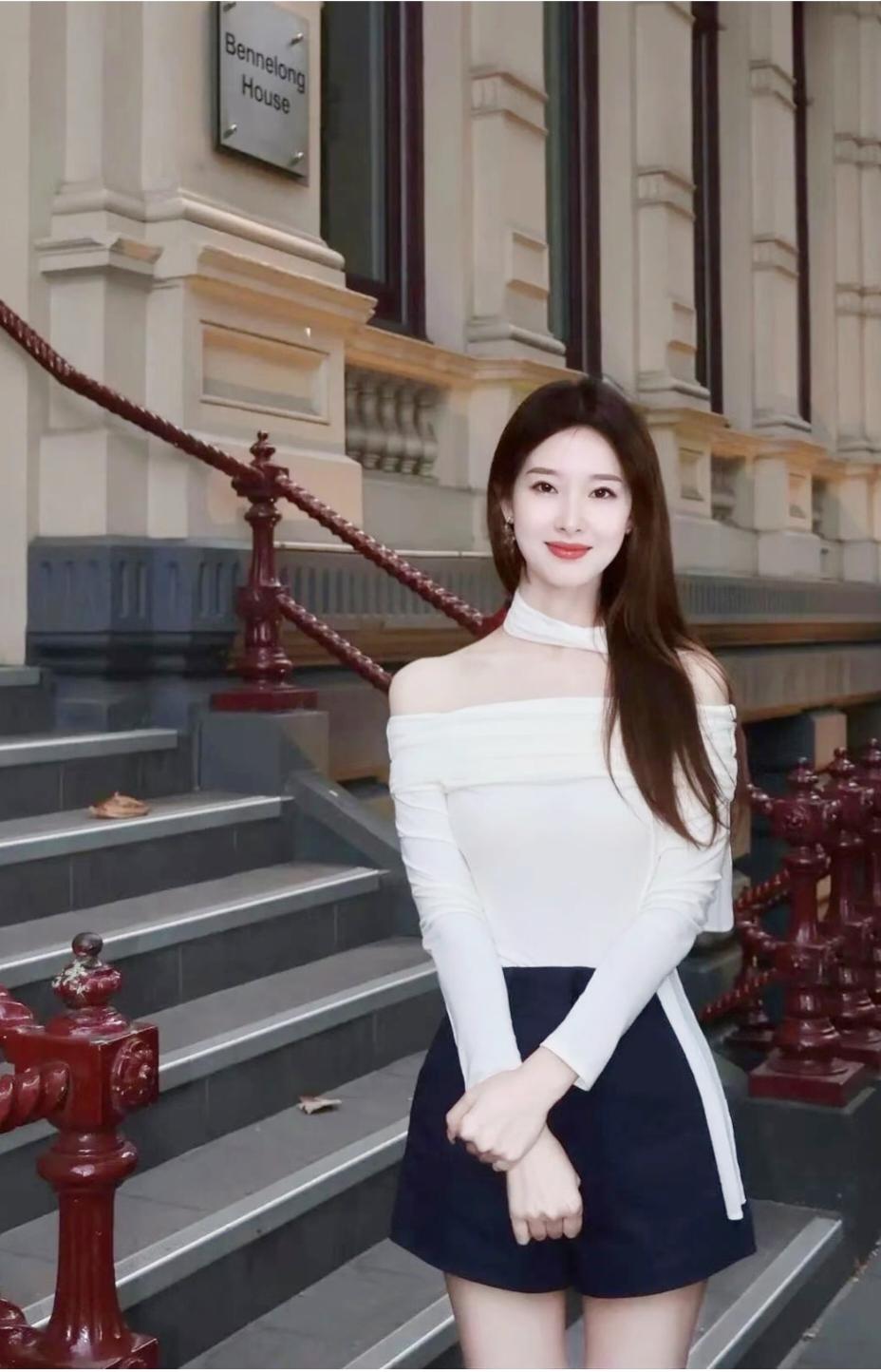 女生如何穿搭看起来时尚更有品味呢