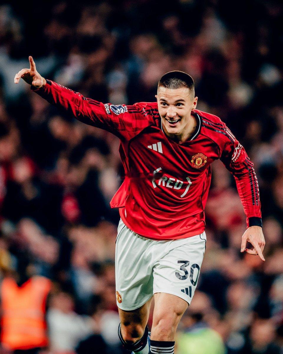 曼联2比1布伦特福德适应力拉满，谢什科曼联生涯首个赛季英超破10球大关。 