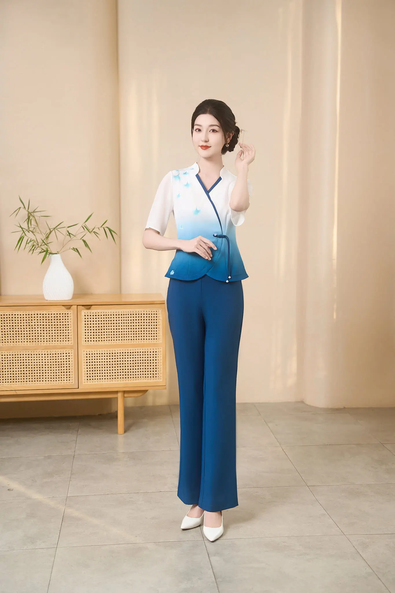 棠越足浴技师工作服。