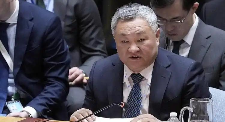 霍尔木兹海峡的火药桶，引信已烧到最后几厘米。中东会大打出手吗？关键时刻，中俄联手