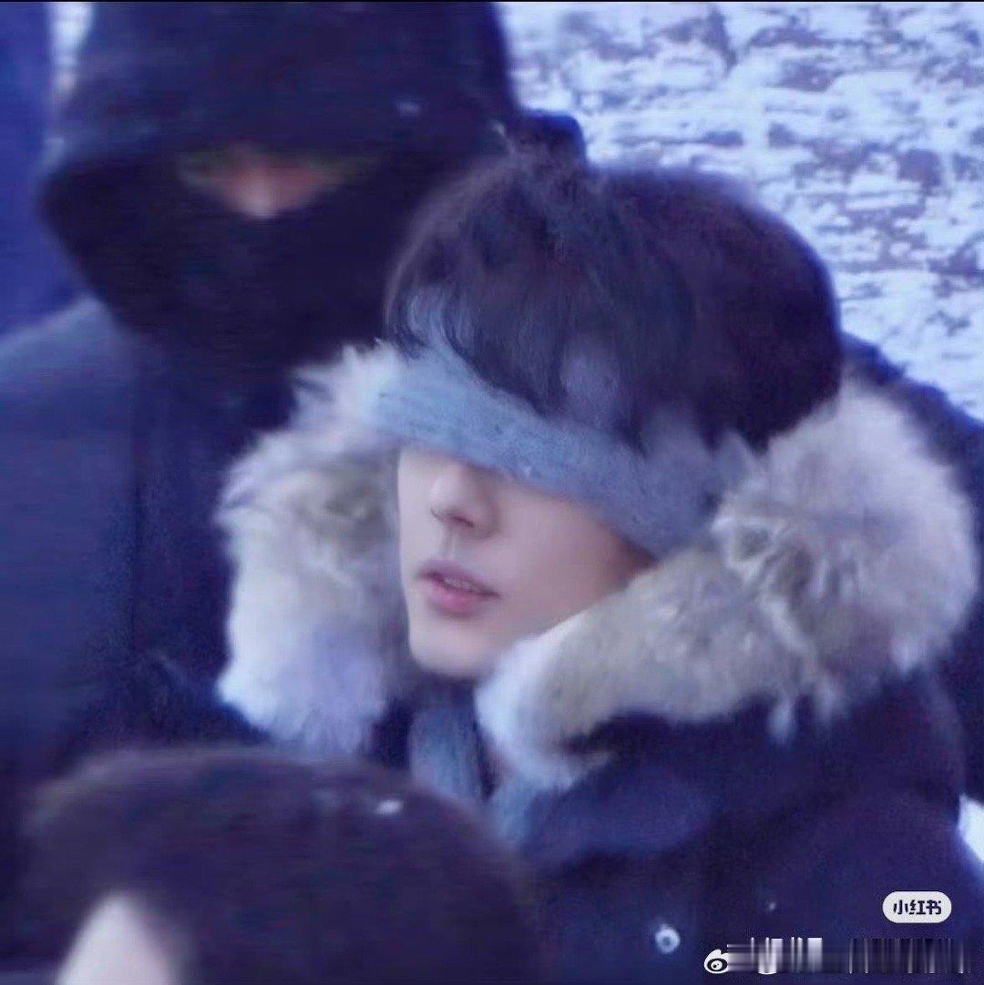 来看肖战新剧蒙眼 性张力是不是拉满了肖战小城良方演恐雪症