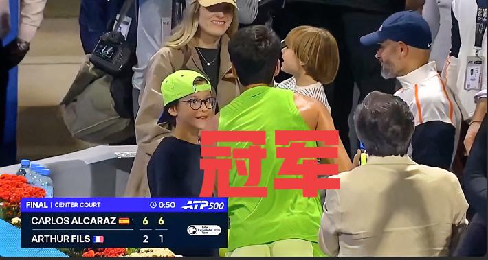 太残暴！！
阿卡50分钟收冠！！
这应该是阿卡职业生涯打得最轻松的一场决赛了吧！