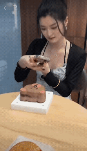 男的干扫兴的事、女的也不是有包容性的人，如此发展下去，两人能长久把家庭经营好吗？