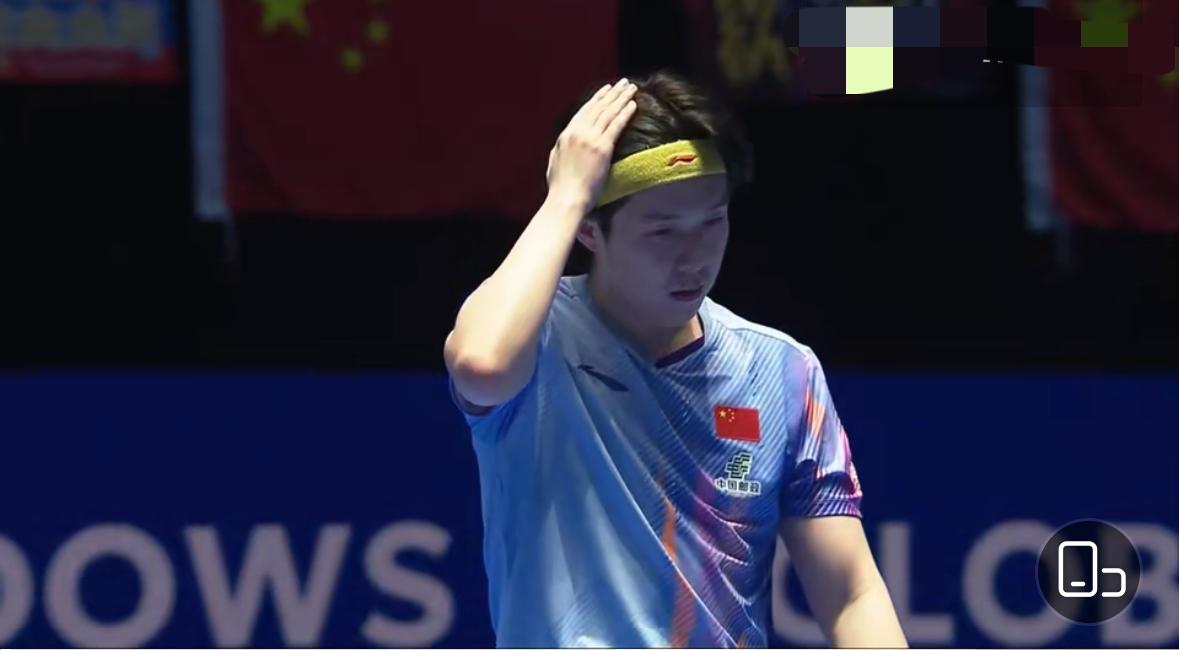 海口亚洲杯王楚钦4:2周启豪晋级男单4强 —堪比决赛的一场比赛 太激烈啦！
半决