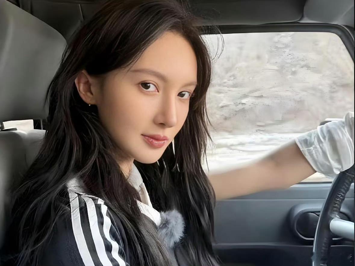 金晨肇事逃逸被罚1500元happy ending