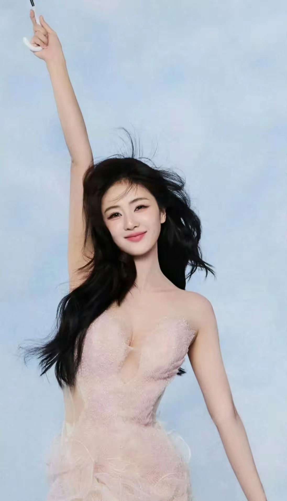 白鹿，也是好起来了，不知为啥想喝奶了 