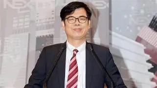 高雄市长陈其迈发表声明，

7月21日，针对蒋万安亲自打电话邀请陈其迈出席25日