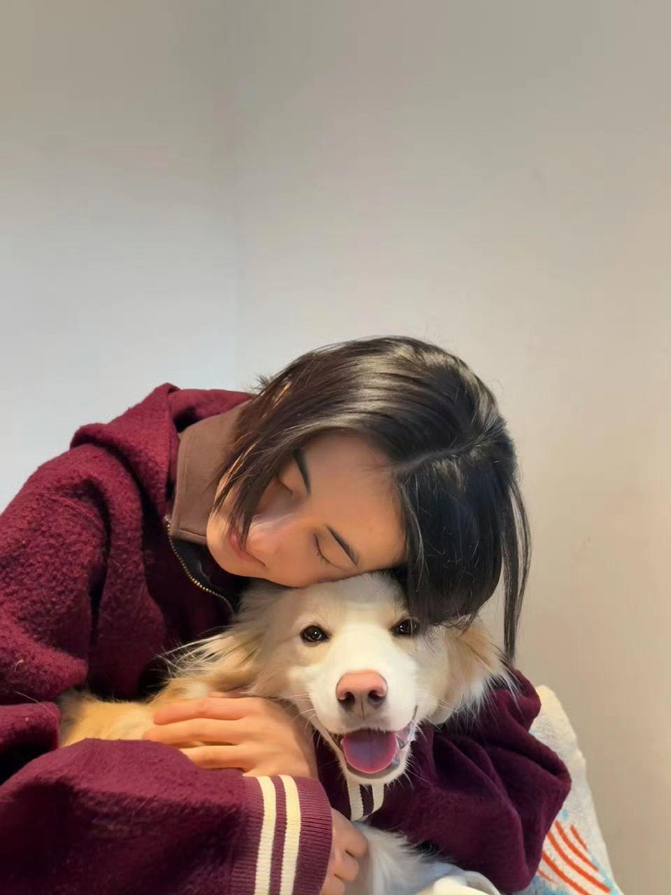 是🍁的小狗🐶。