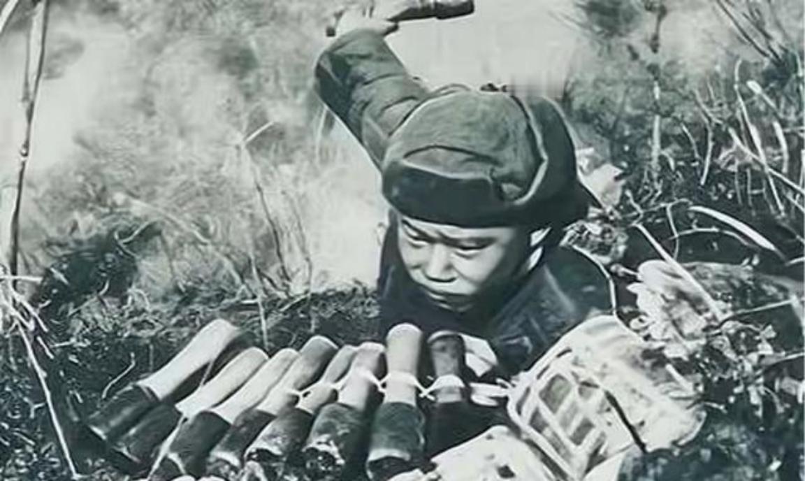 1951年1月28日，志愿军战士潘天炎因为生理需要去附近的草丛解决，回来后却意外